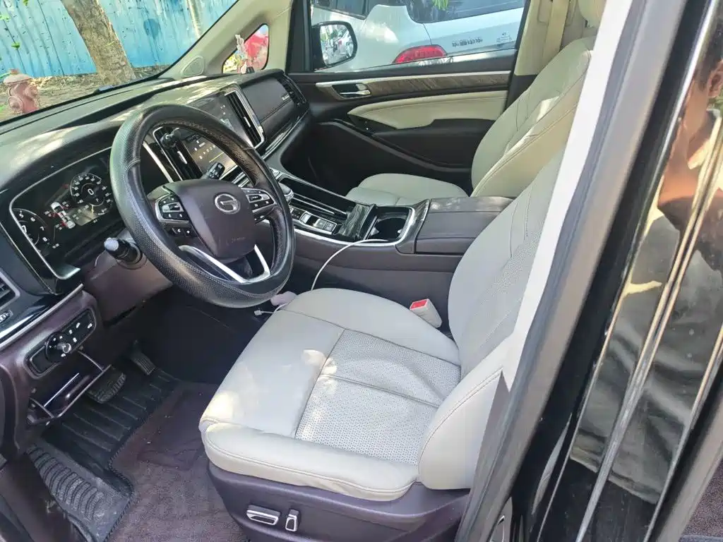 GAC Motor Trumpchi M8 — фото 16