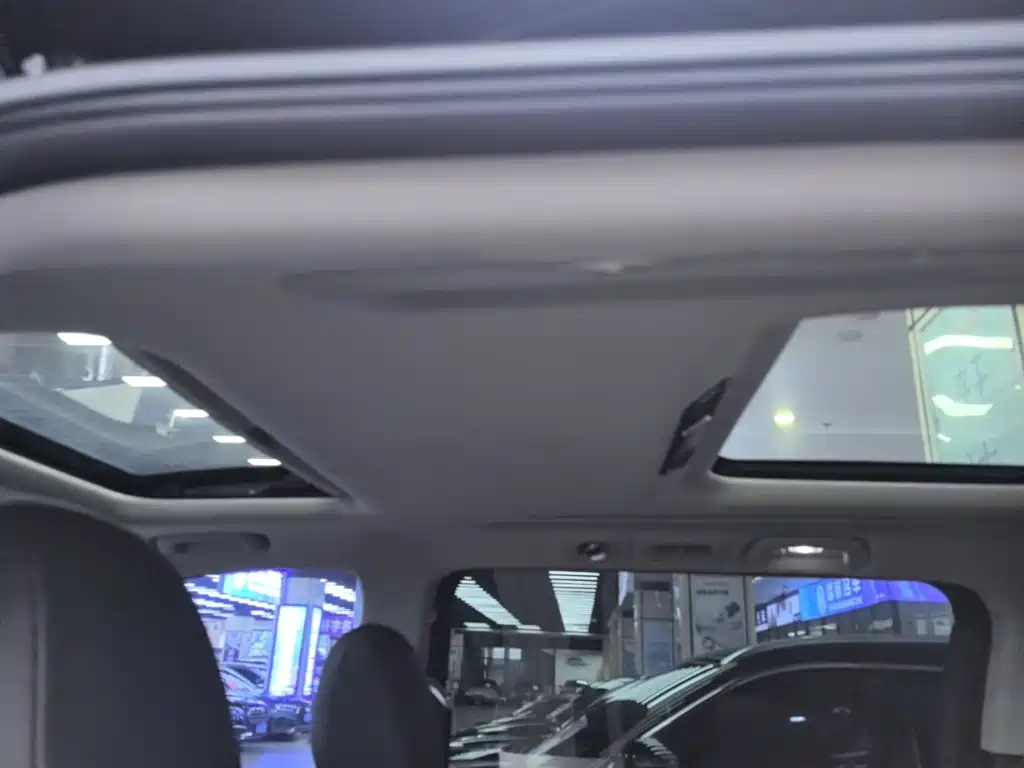 GAC Motor Trumpchi M8 — фото 18