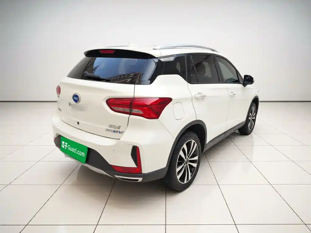 GAC Motor GS4 Hybrid — фото 4