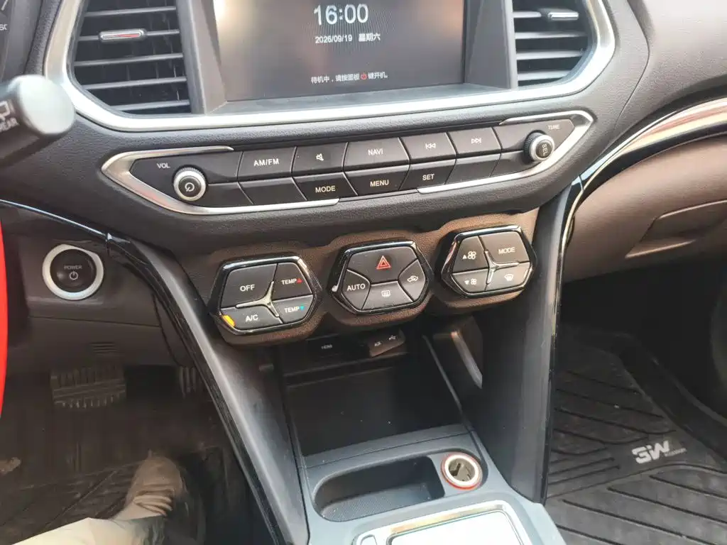 GAC Motor GS4 Hybrid — фото 9
