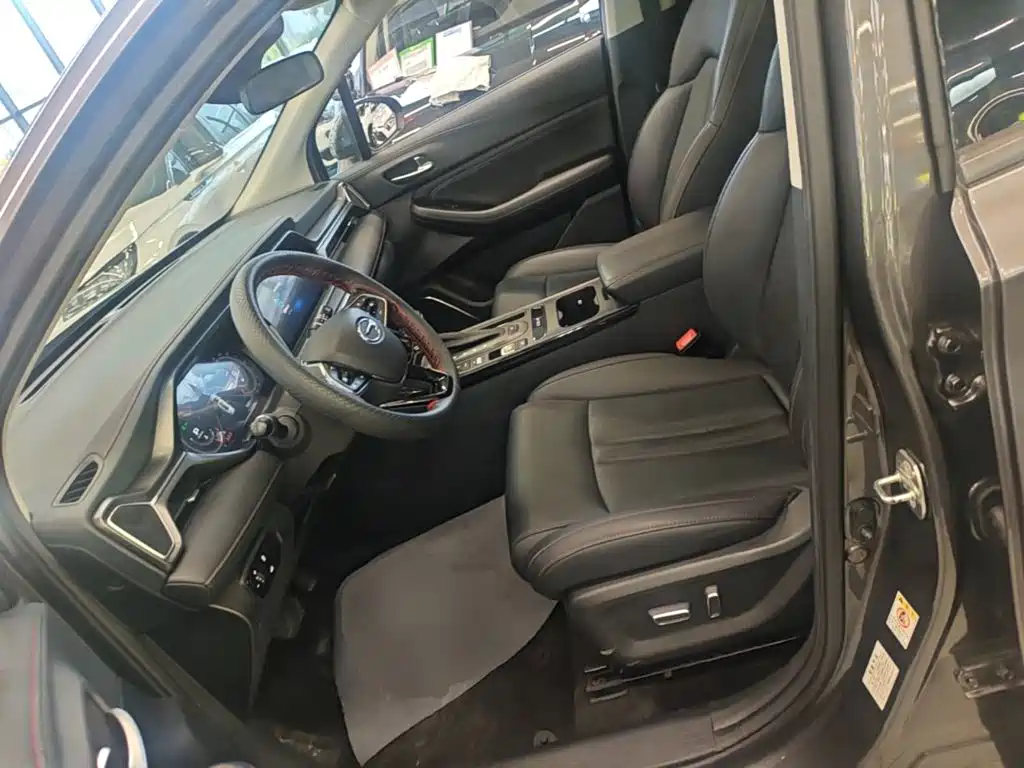 GAC Motor Trumpchi GS4 — фото 15