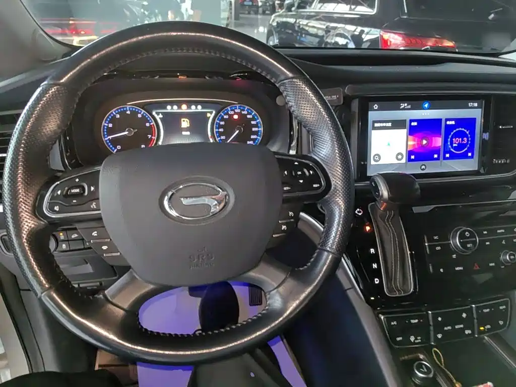 GAC Motor Trumpchi M8 — фото 10