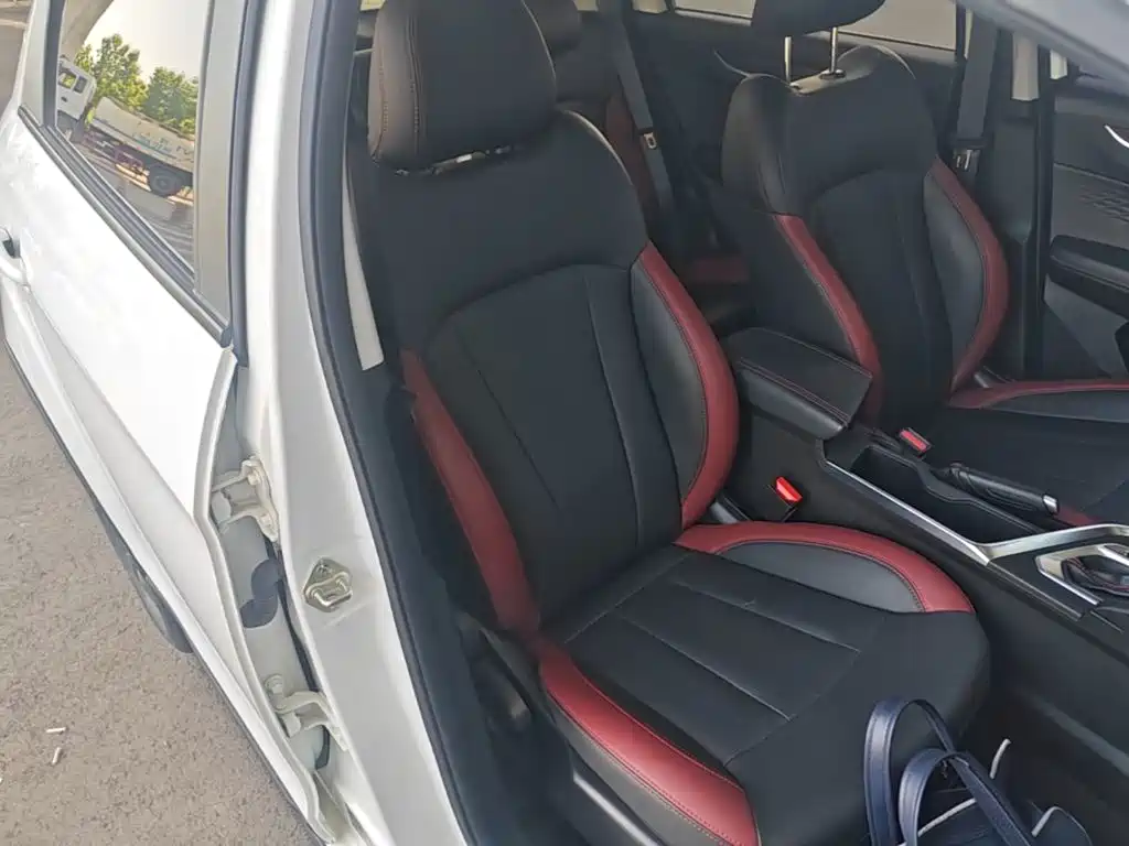 Geely Vision X3 — фото 20