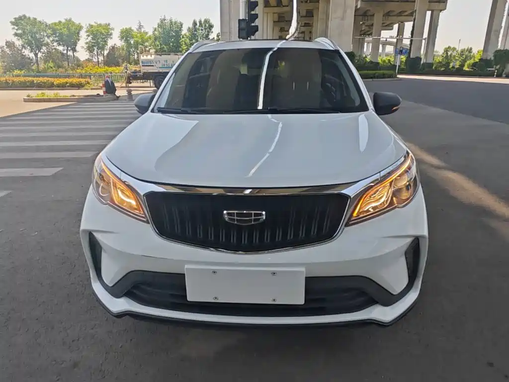Geely Vision X3 — фото 3