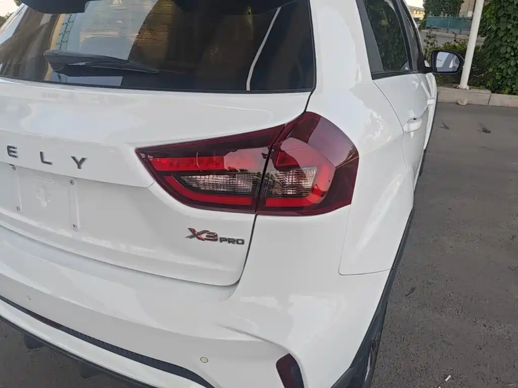 Geely Vision X3 — фото 24
