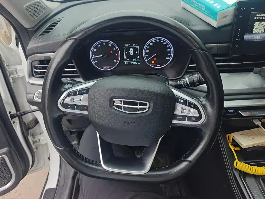 Geely Vision X6 — фото 15