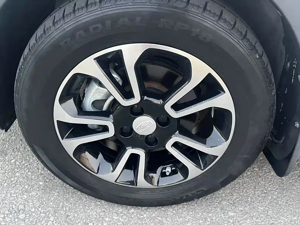 Geely Vision X3 — фото 9