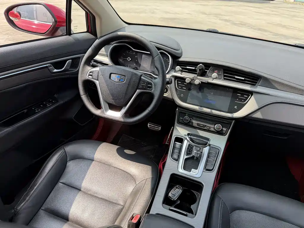 Geely Emgrand GS — фото 11