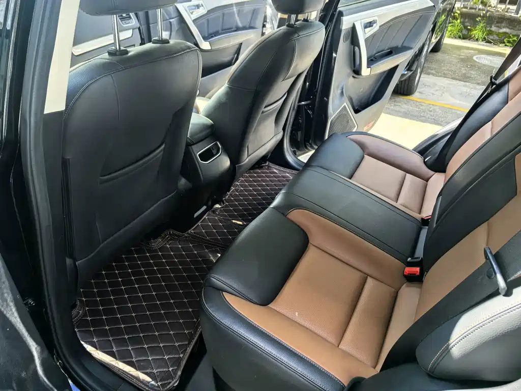 Geely Vision X6 — фото 10