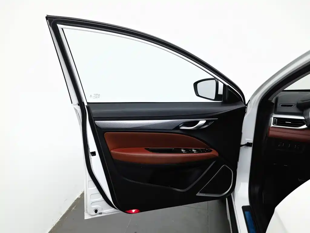 Geely Vision S1 — фото 8