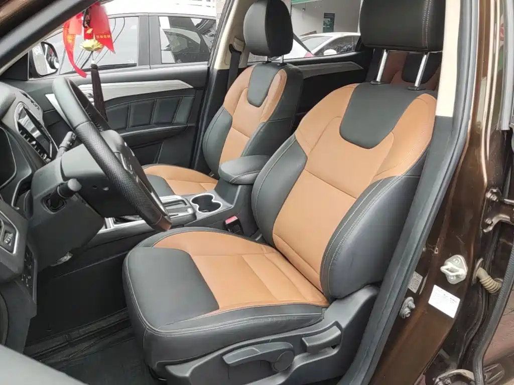 Geely Vision X6 — фото 15