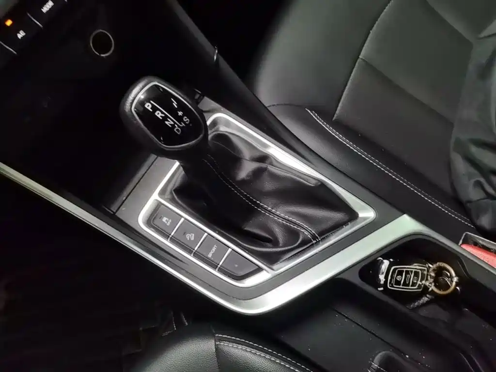 Geely Vision X3 — фото 14