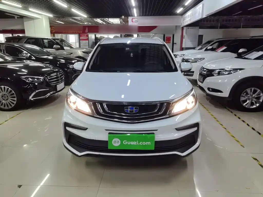 Geely Vision X3 — фото 3