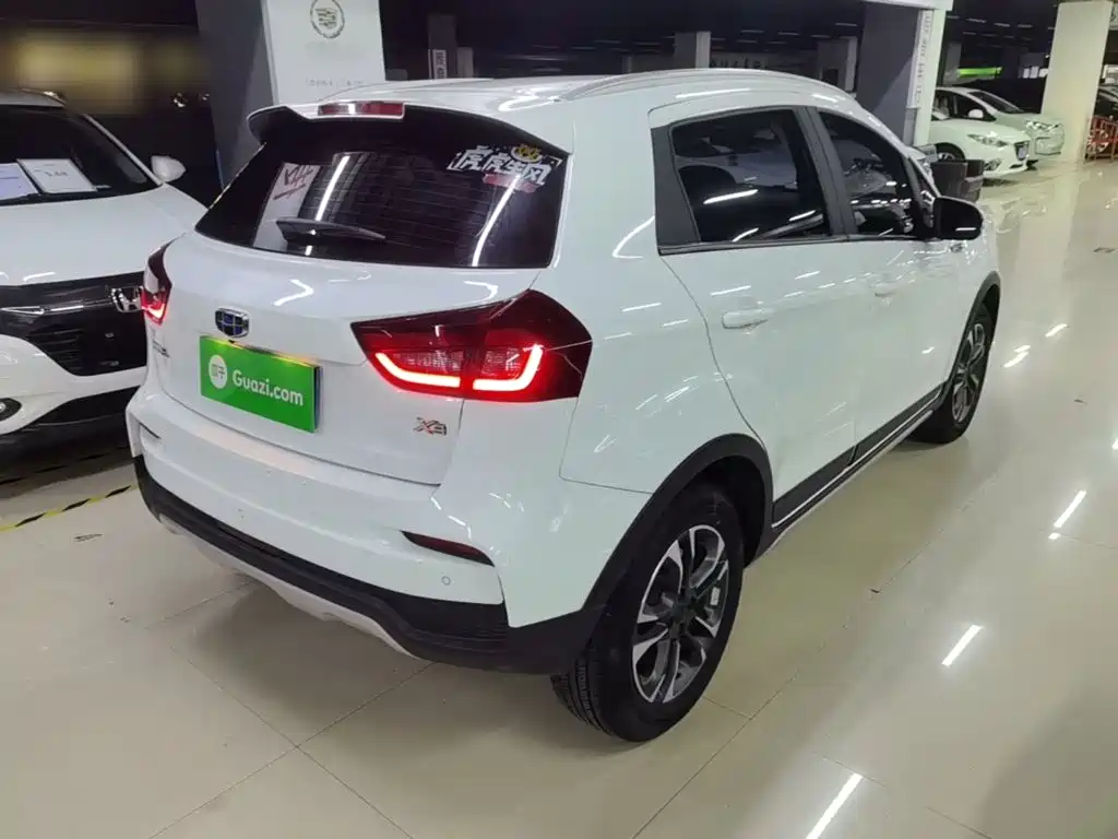 Geely Vision X3 — фото 7