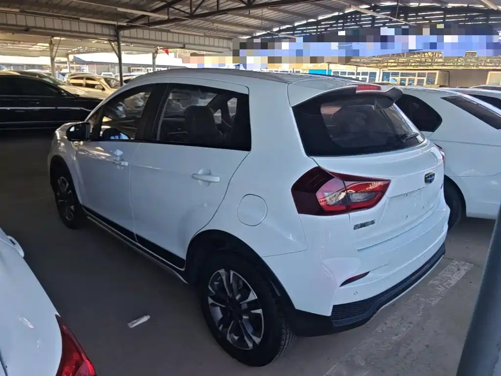 Geely Vision X3 — фото 5