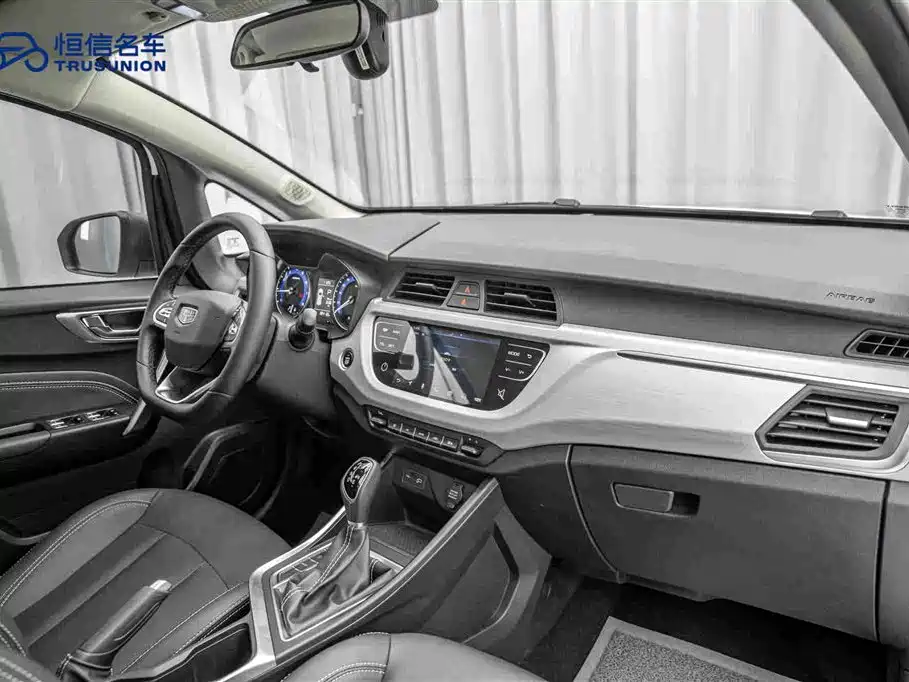 Geely Vision X3 — фото 14