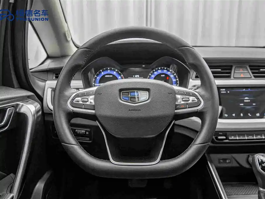 Geely Vision X3 — фото 17