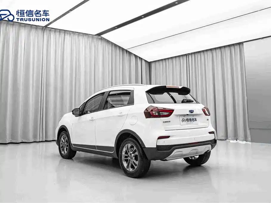 Geely Vision X3 — фото 7