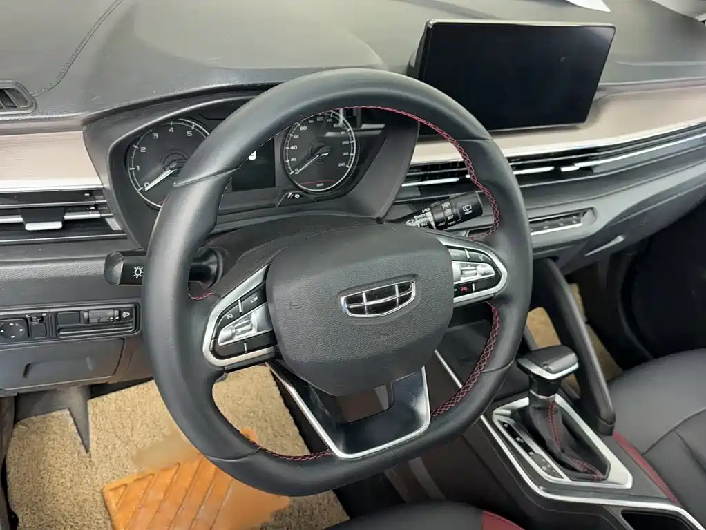 Geely Vision X3 — фото 14