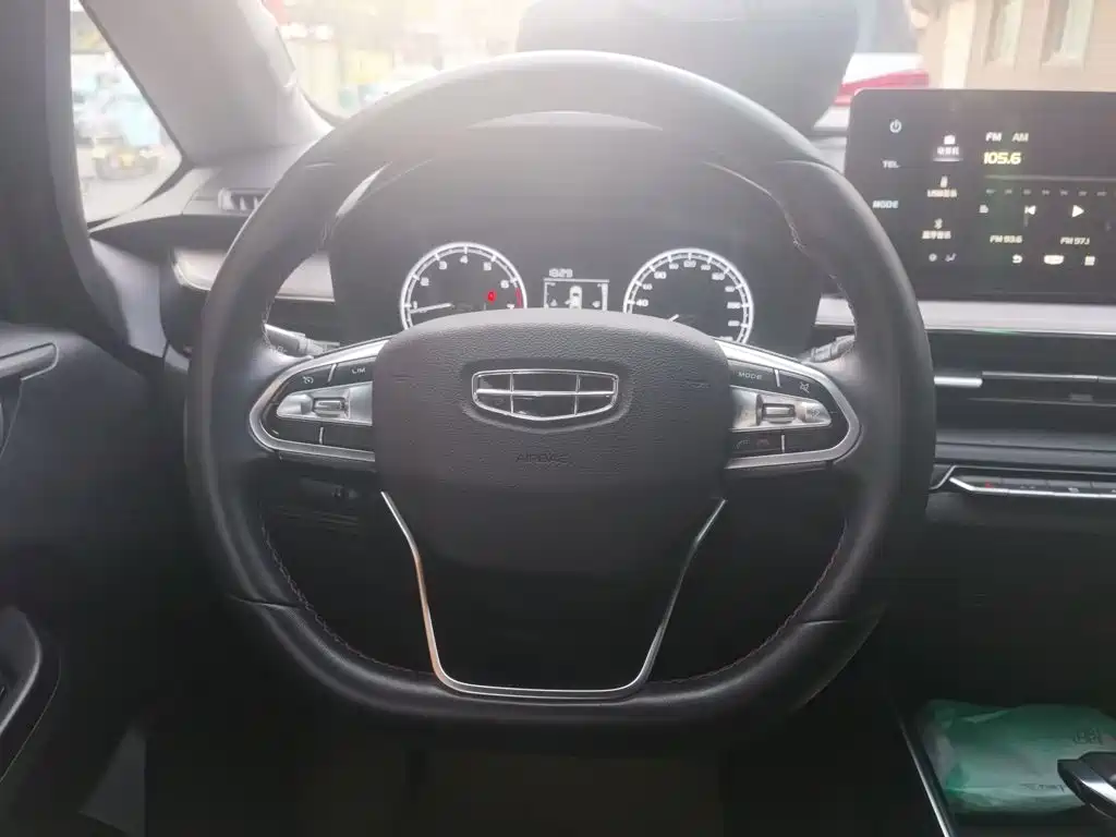 Geely Vision X3 — фото 3