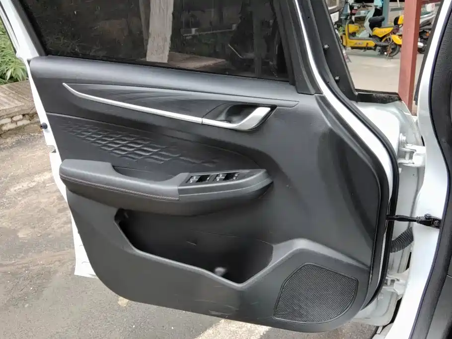 Geely Vision X3 — фото 7