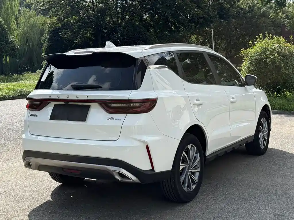 Geely Vision X6 — фото 17