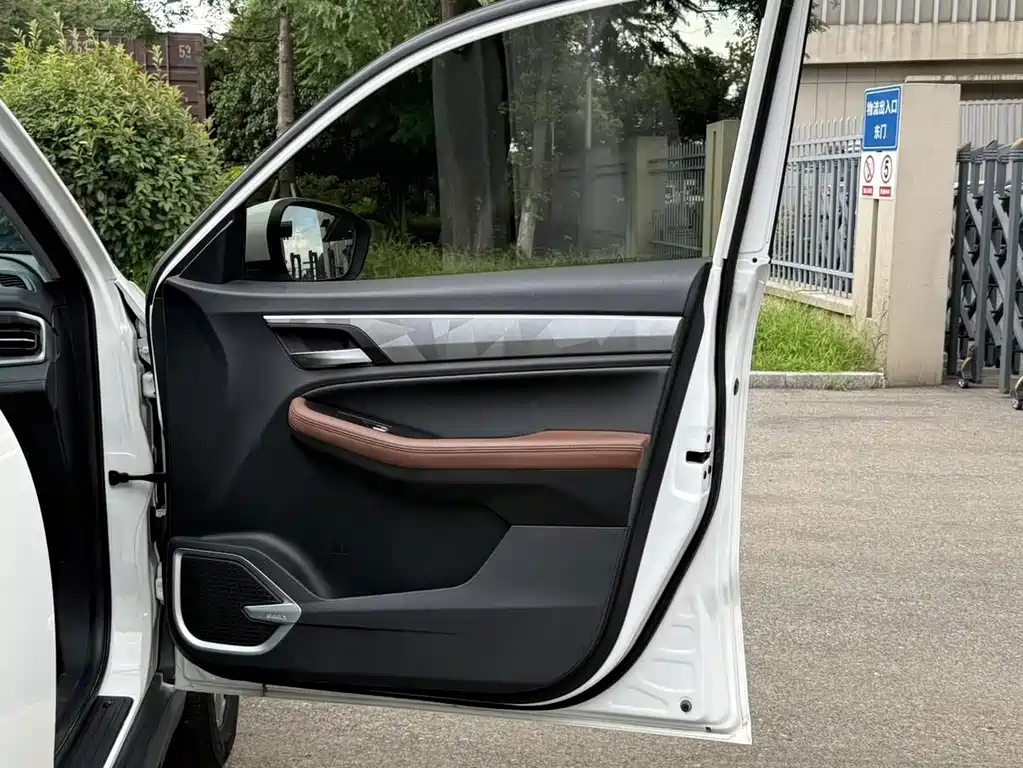 Geely Vision X6 — фото 6