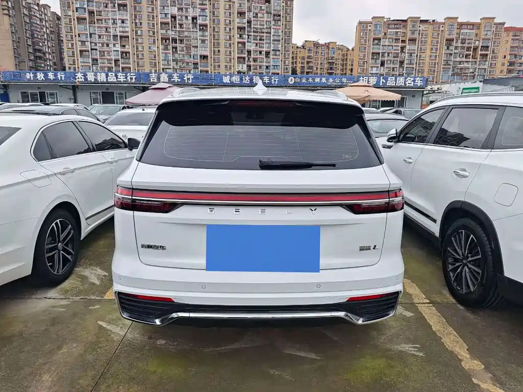 Geely Xingyue L — фото 15