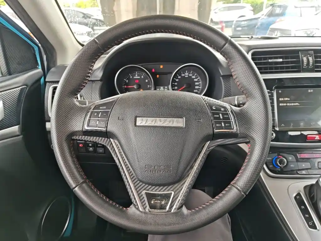Haval M6 — фото 11