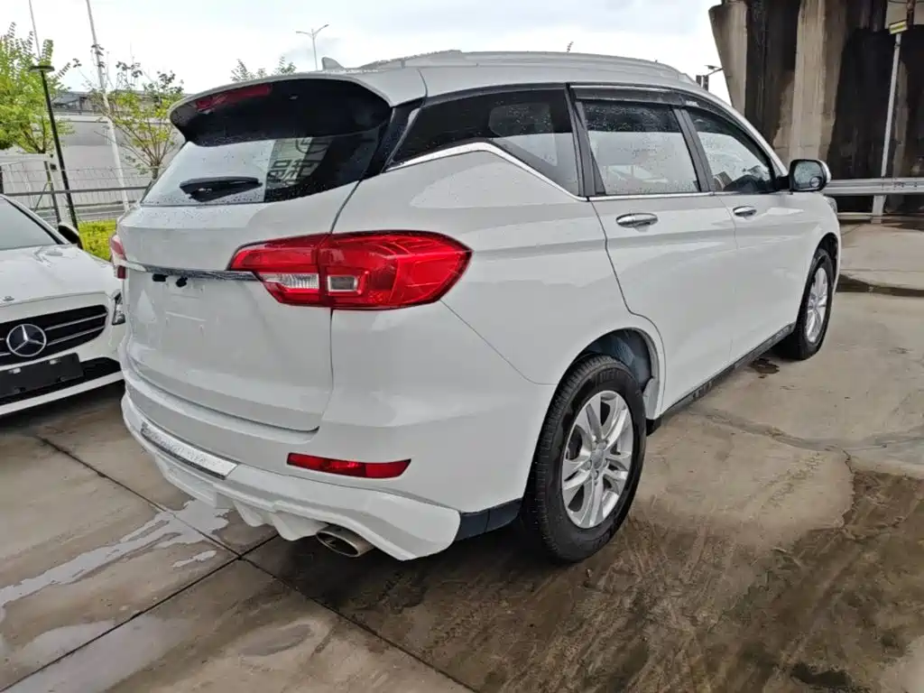 Haval M6 — фото 7