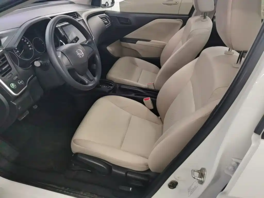 Honda City — фото 15