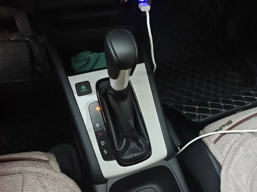 Honda Fit — фото 10