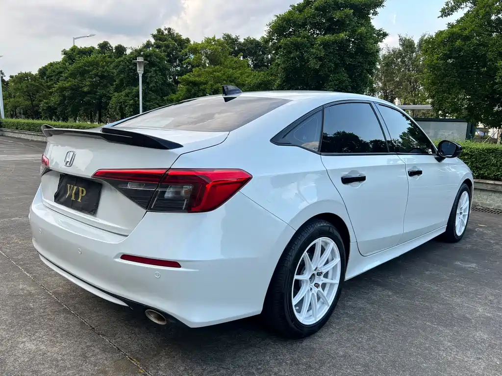 Honda Civic — фото 4