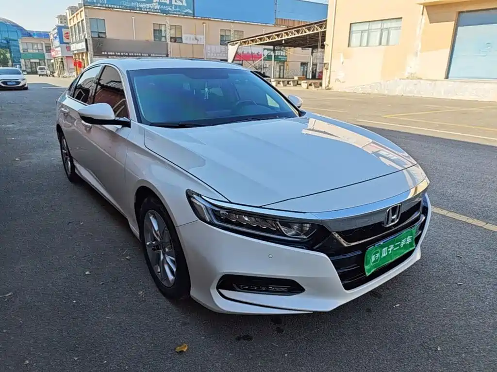 Honda Accord — фото 4