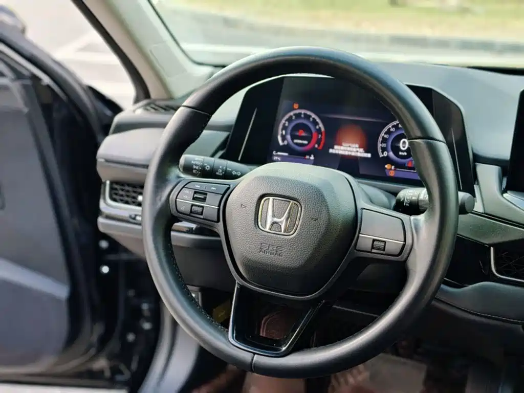 Honda Inspire — фото 9