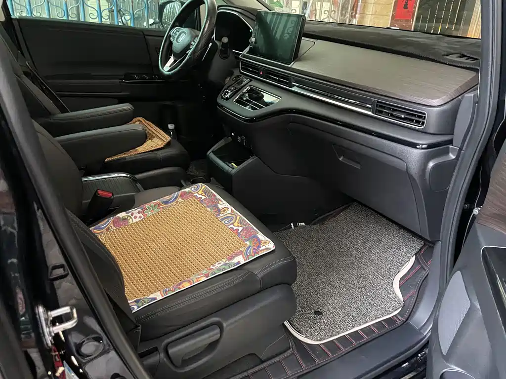 Honda Odyssey — фото 10