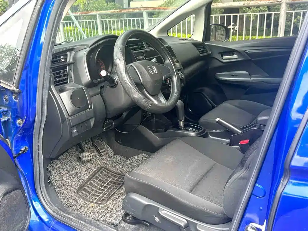 Honda Fit — фото 3