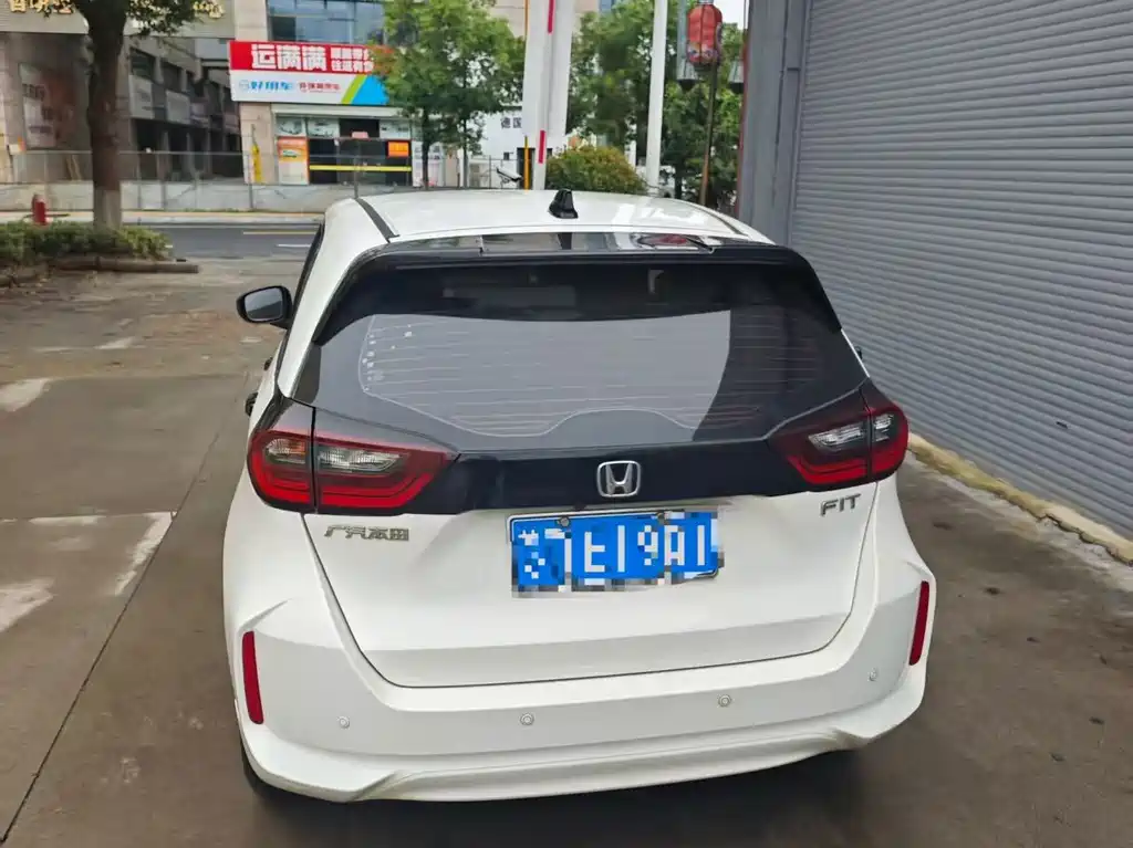Honda Fit — фото 3