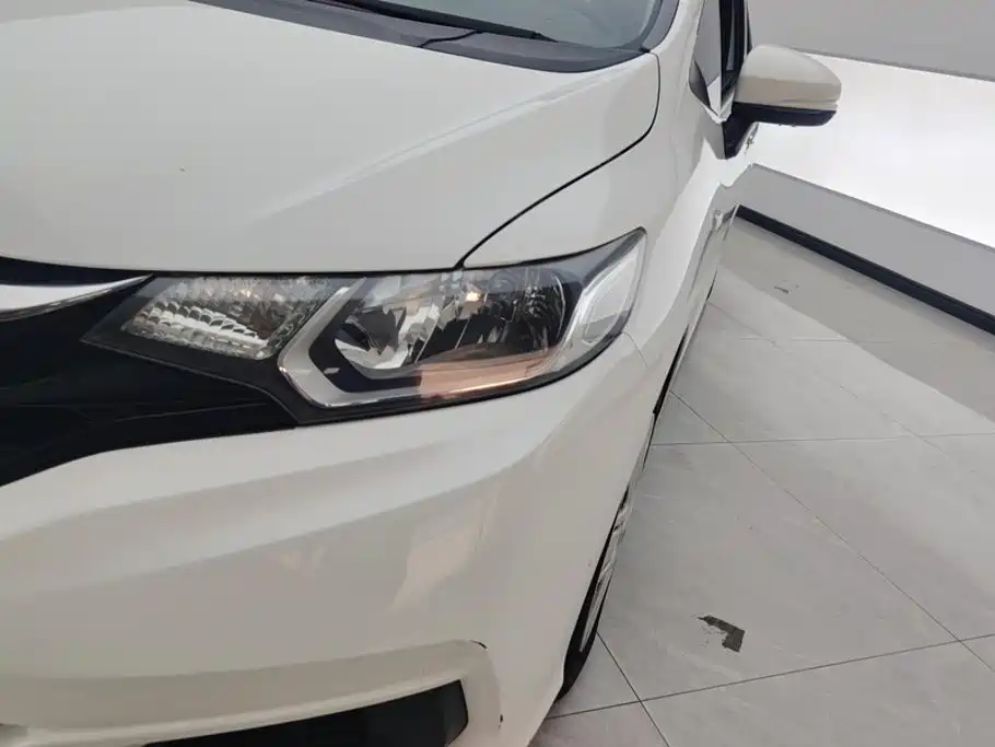 Honda Fit — фото 5