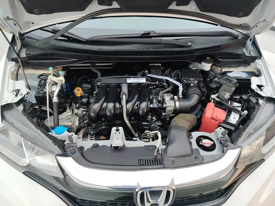 Honda Fit — фото 10