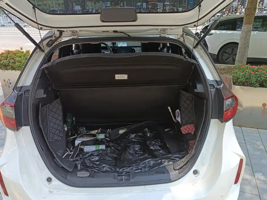 Honda Fit — фото 4