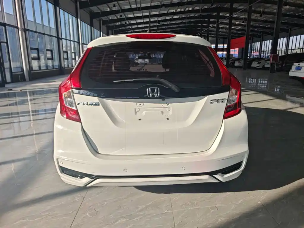Honda Fit — фото 6