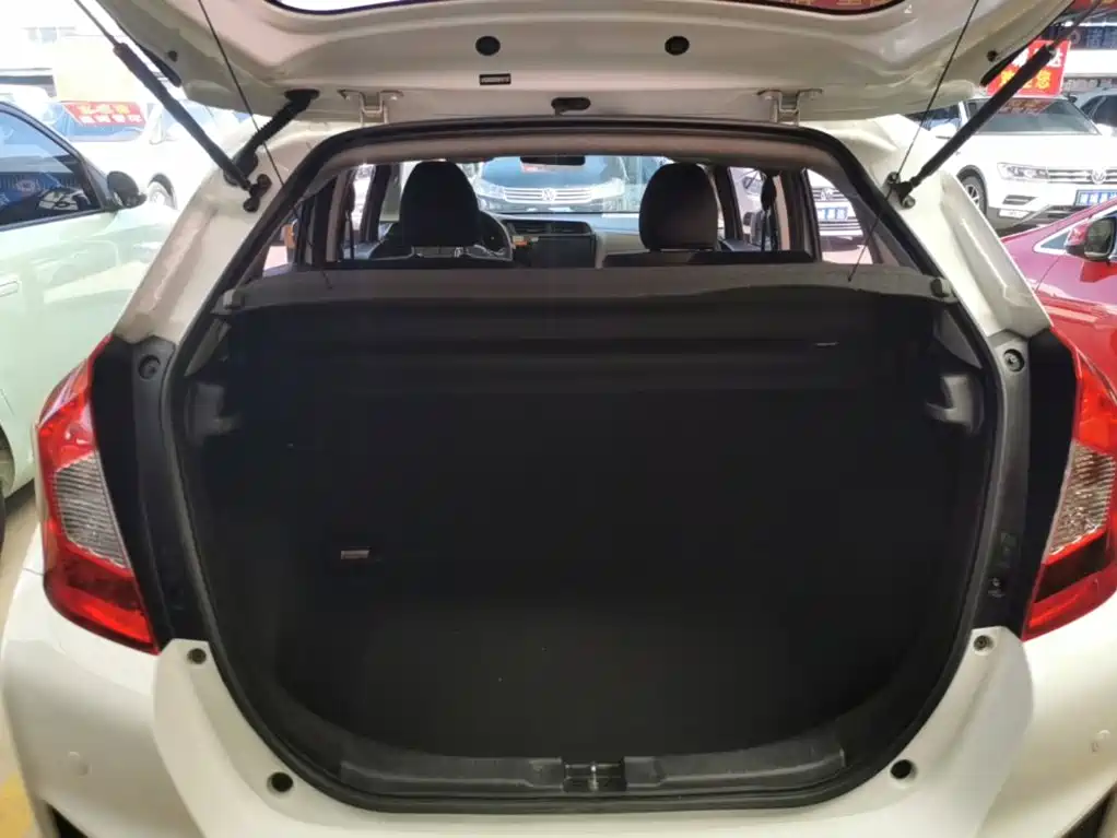 Honda Fit — фото 19
