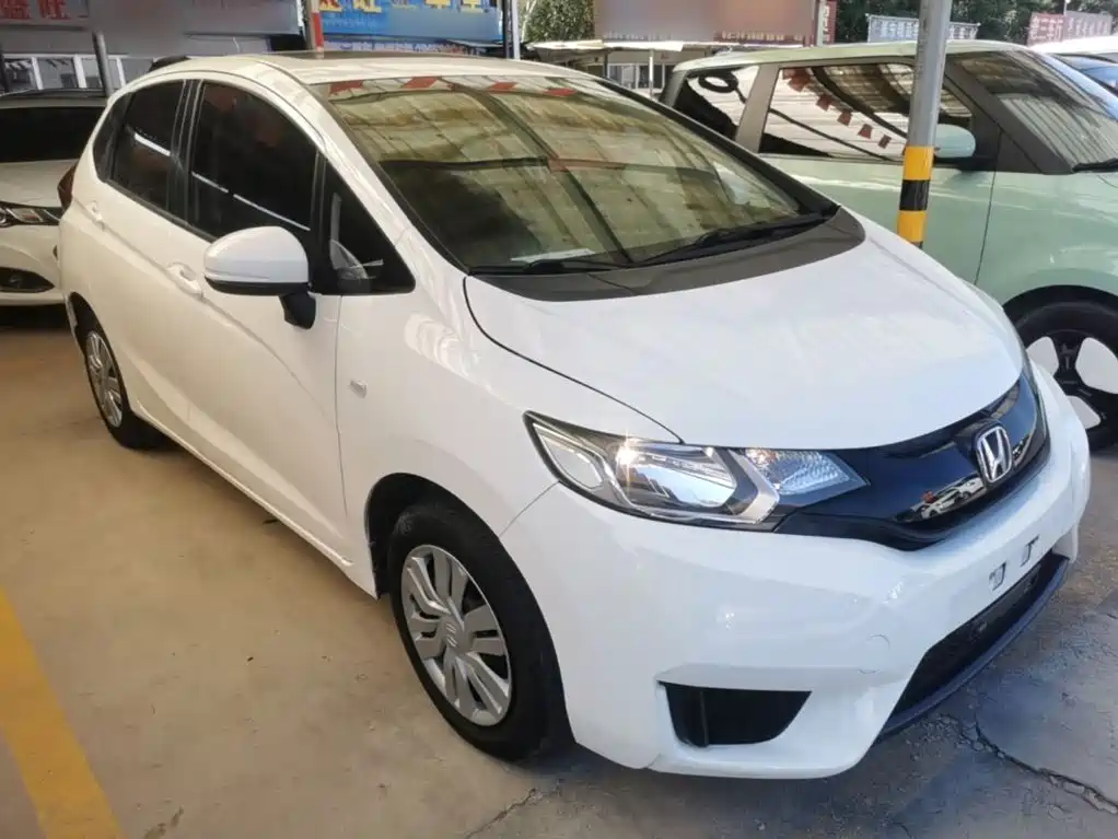 Honda Fit — фото 4