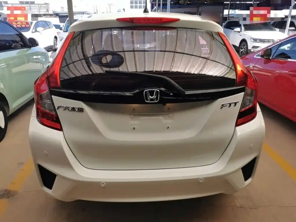 Honda Fit — фото 6