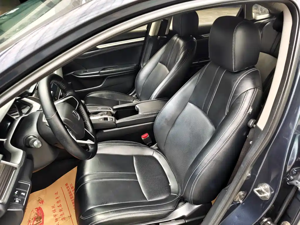 Honda Civic — фото 7