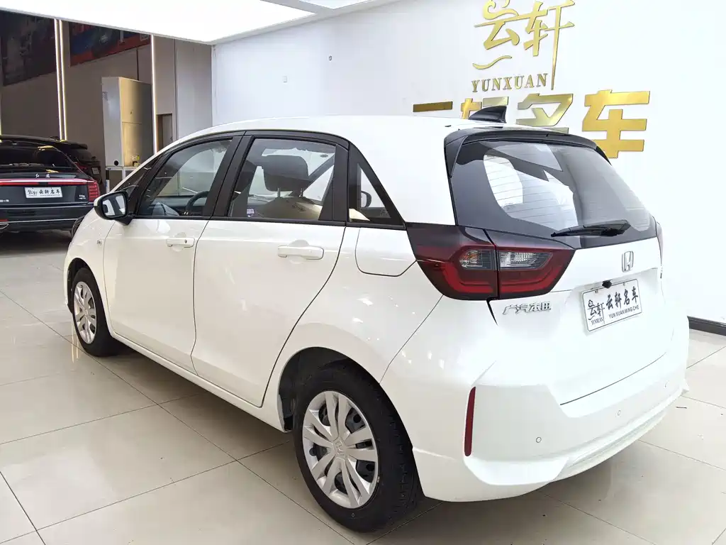 Honda Fit — фото 3