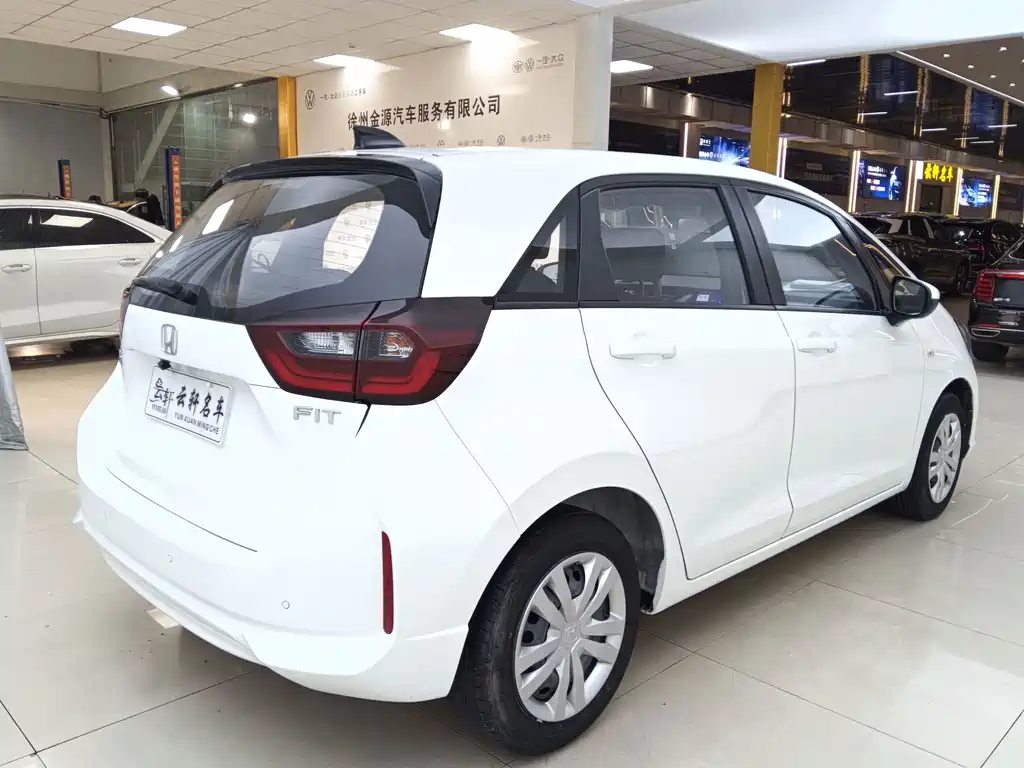 Honda Fit — фото 7