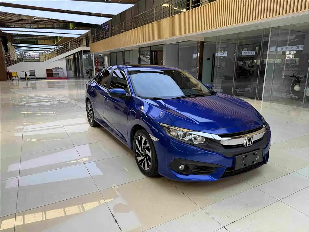 Honda Civic — фото 3