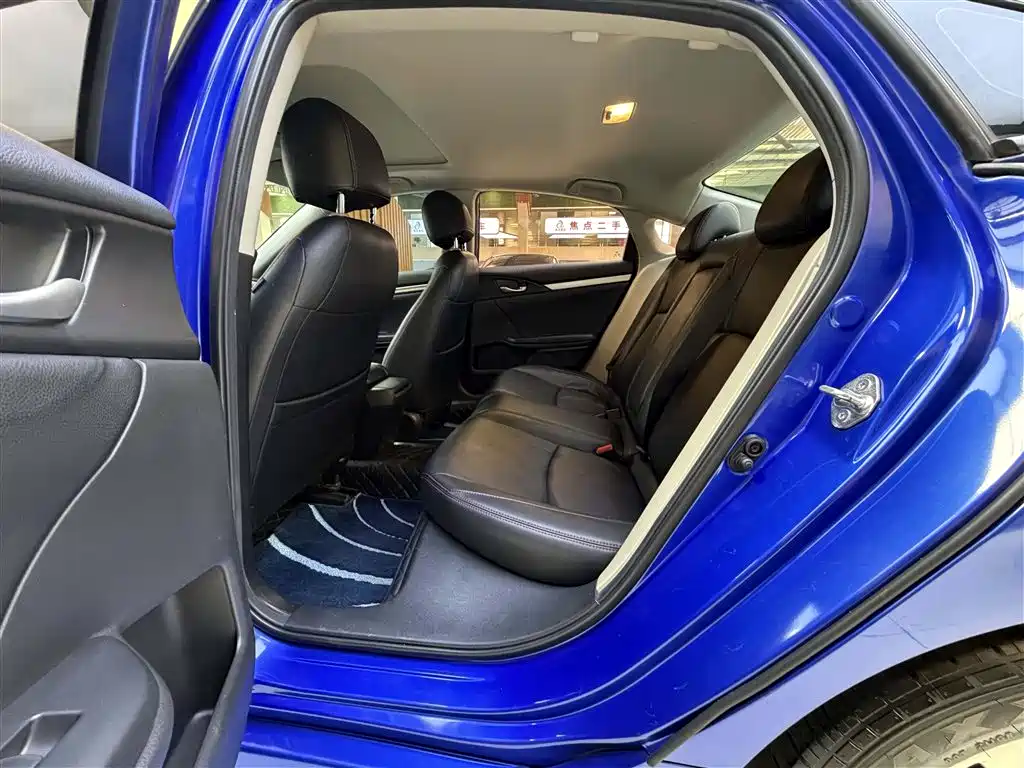 Honda Civic — фото 6